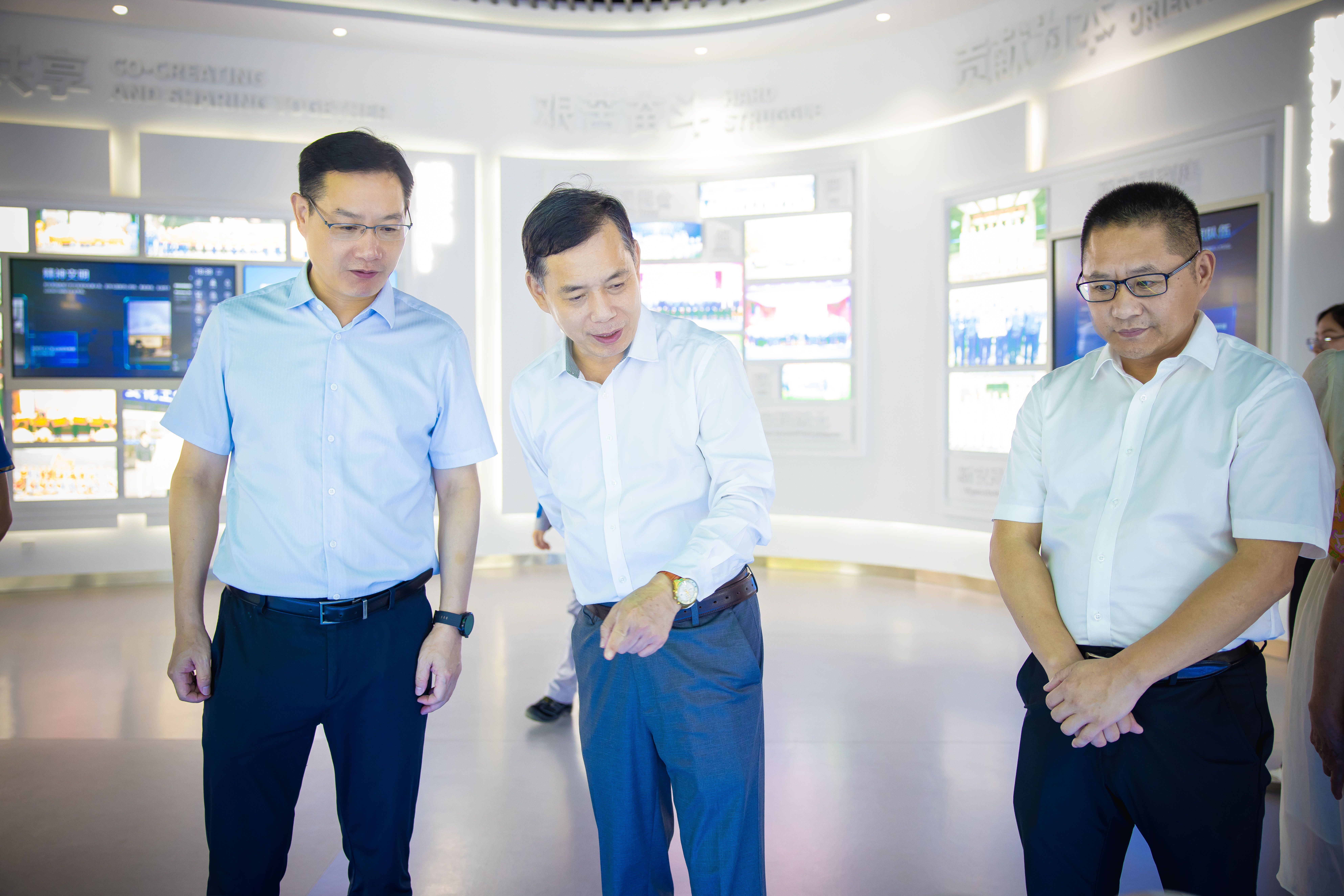 1723792689200739voAy.jpg 1723792689200739voAy.jpg