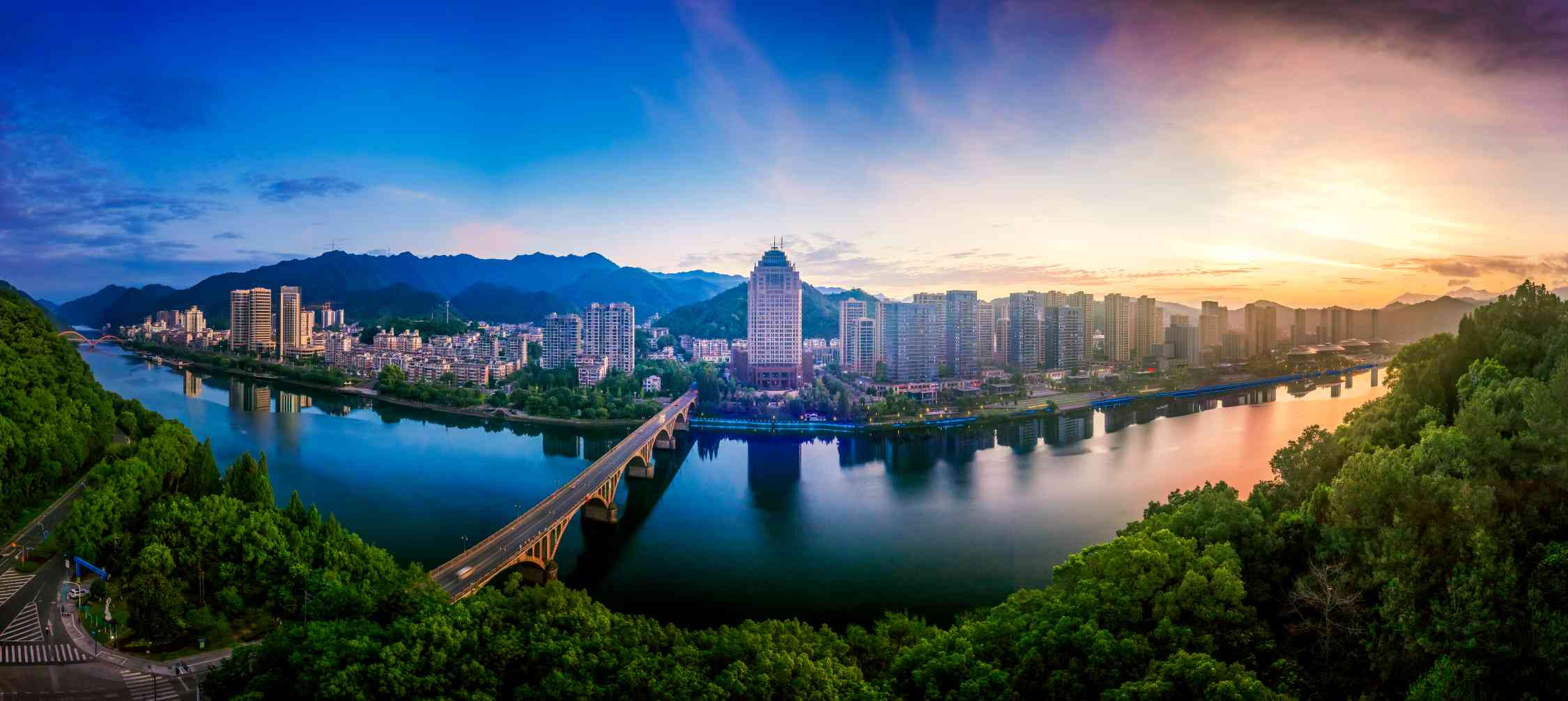 1735894384105381sldx.jpg 1735894384105381sldx.jpg